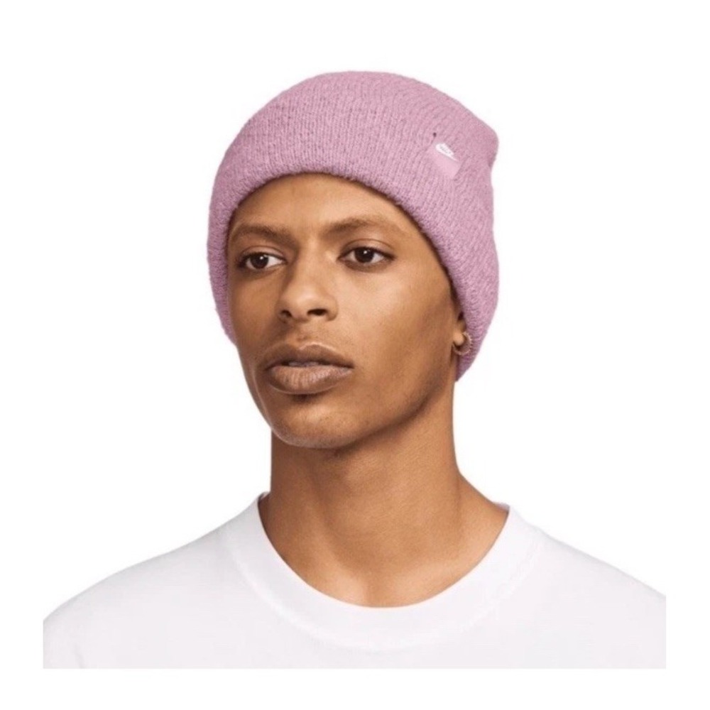 Nike Peak Boucle Yarn Beanie Unisex Plum Dust Hat FZ2125-523 $34 NWT